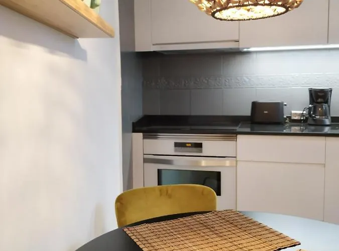 Iturri Old Town Apartment *